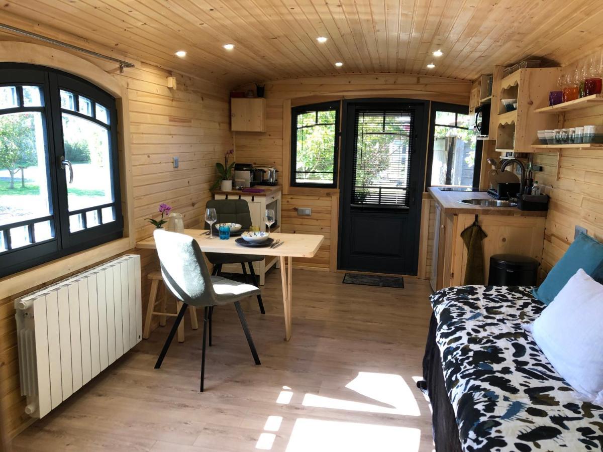 Roulotte Gites O Bien-Etre Massage Spa Sejour Bien-Etre En Hebergement Insolite Roulotte Karantez Ou En Gites Melon Ou Yock A 800 M Des Plages Maison D'Hote Drogou Порсподе Екстериор снимка