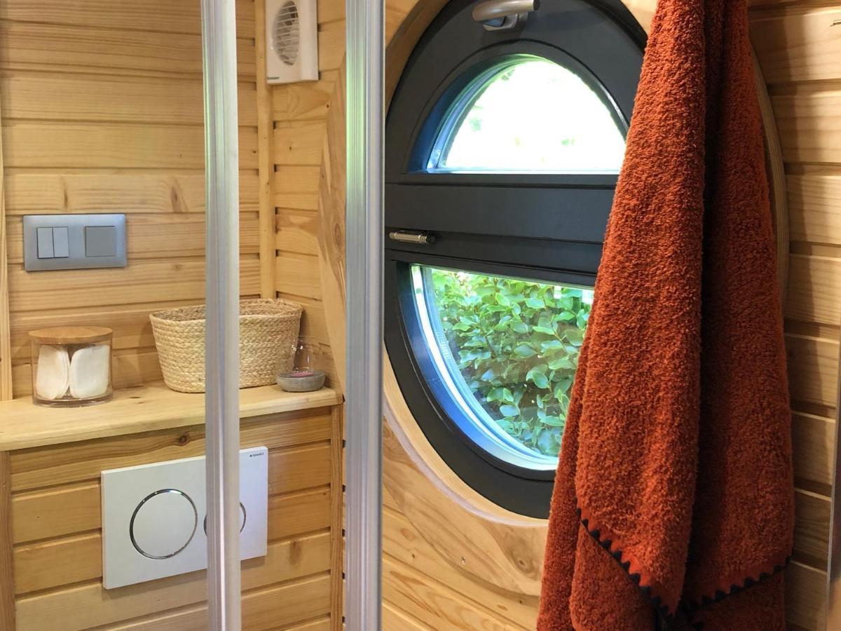 Roulotte Gites O Bien-Etre Massage Spa Sejour Bien-Etre En Hebergement Insolite Roulotte Karantez Ou En Gites Melon Ou Yock A 800 M Des Plages Maison D'Hote Drogou Порсподе Екстериор снимка