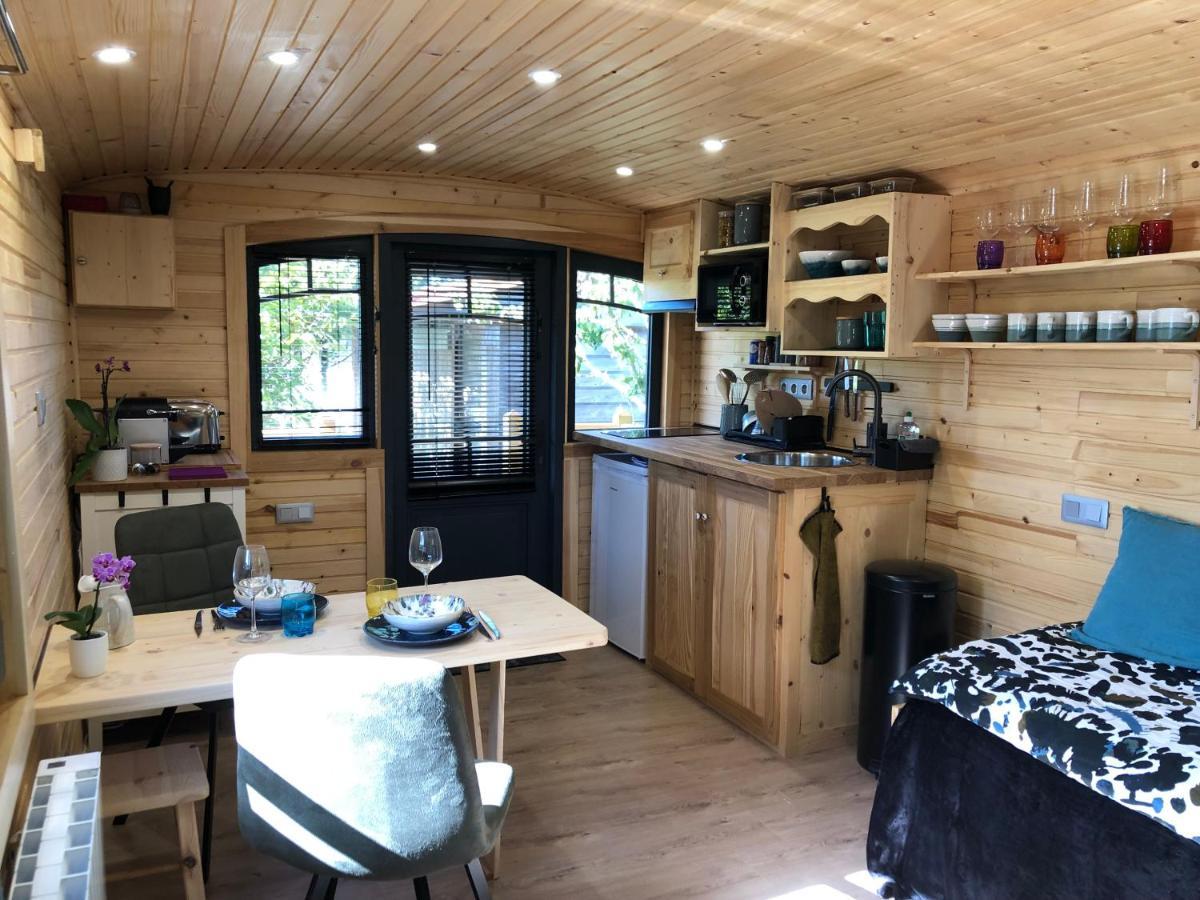Roulotte Gites O Bien-Etre Massage Spa Sejour Bien-Etre En Hebergement Insolite Roulotte Karantez Ou En Gites Melon Ou Yock A 800 M Des Plages Maison D'Hote Drogou Порсподе Екстериор снимка